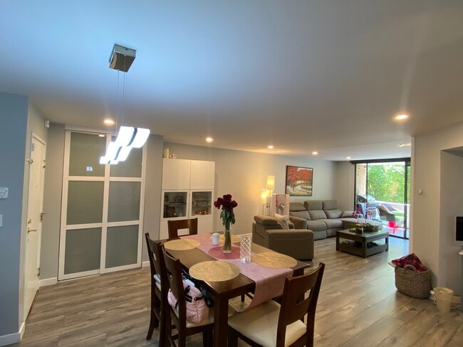 property at 16866 Kingsbury St