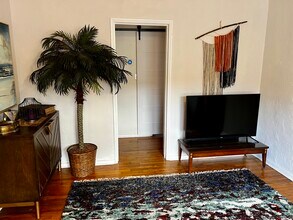 3535 Queen St N in St. Petersburg, FL - Foto de edificio - Building Photo