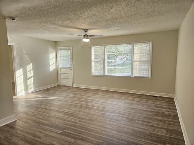 1445 Pine Spring Dr in Lancaster, SC - Building Photo - Building Photo