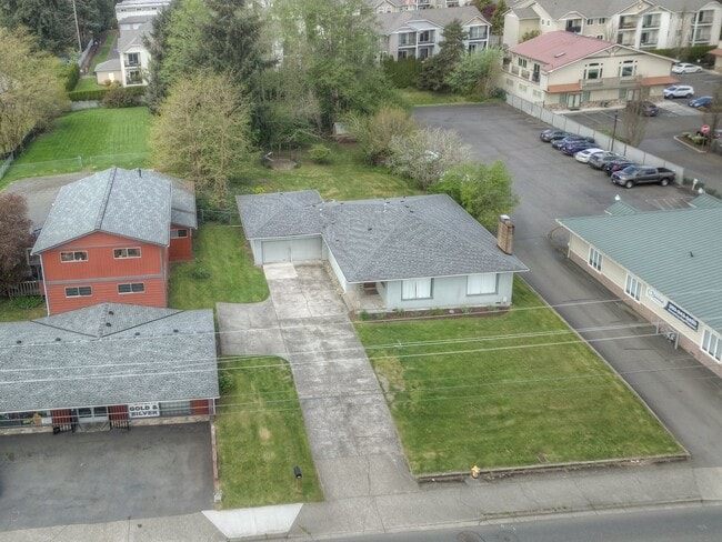 6017 Capitol Blvd SE in Tumwater, WA - Building Photo - Building Photo