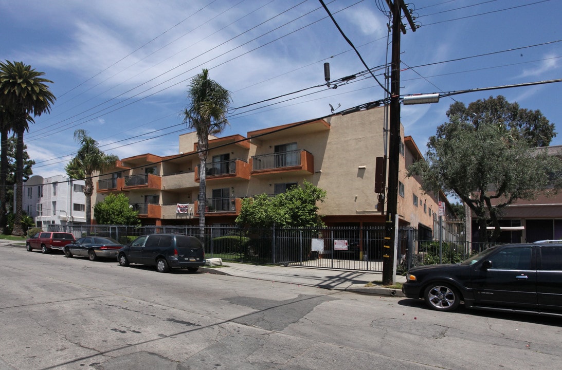 Columbus Apartments in North Hills, CA - Building Photo