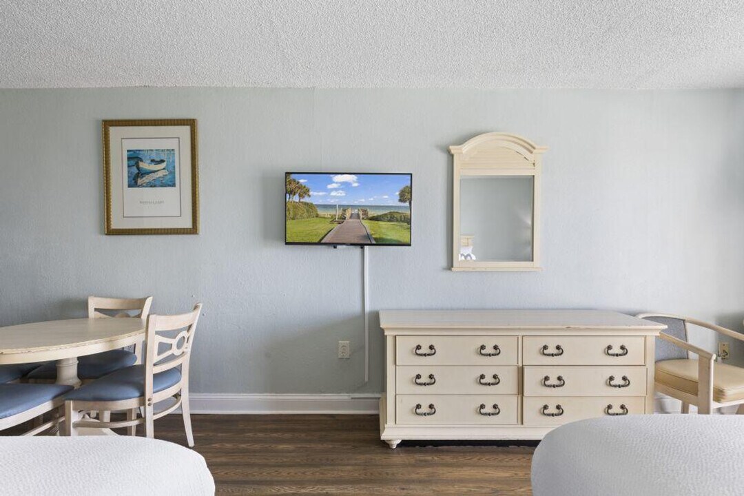 1207 S Ocean Blvd in Myrtle Beach, SC - Building Photo