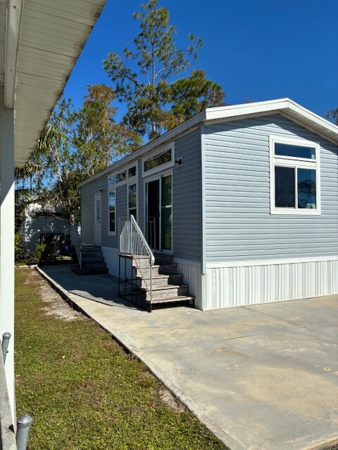 3050 Beck Blvd in Naples, FL - Building Photo