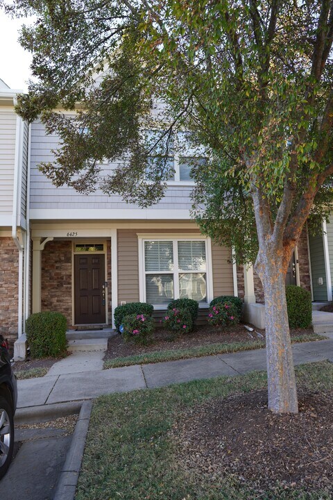 6425 Swatner Dr in Raleigh, NC - Building Photo