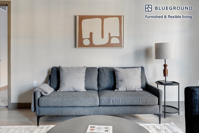 920 Bayswater Ave in Burlingame, CA - Building Photo - Building Photo
