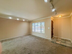 2812 S Cottonwood Dr in Tempe, AZ - Building Photo - Building Photo