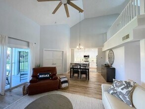 4410 Fairway Dr N in Jupiter, FL - Building Photo - Building Photo