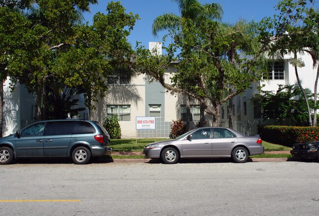 1040 Jefferson Ave in Miami Beach, FL - Foto de edificio - Building Photo