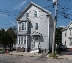 49 Hollis St in Providence, RI - Building Photo