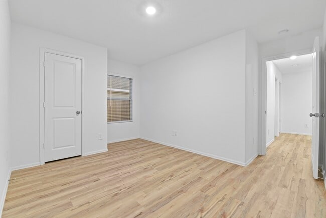 property at 22156 Juniper Crossing Dr