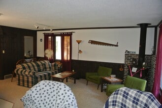 8843 Lake Shore Dr in Woodruff, WI - Building Photo - Building Photo