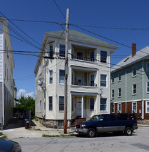 135 Whitman St in New Bedford, MA - Building Photo - Building Photo