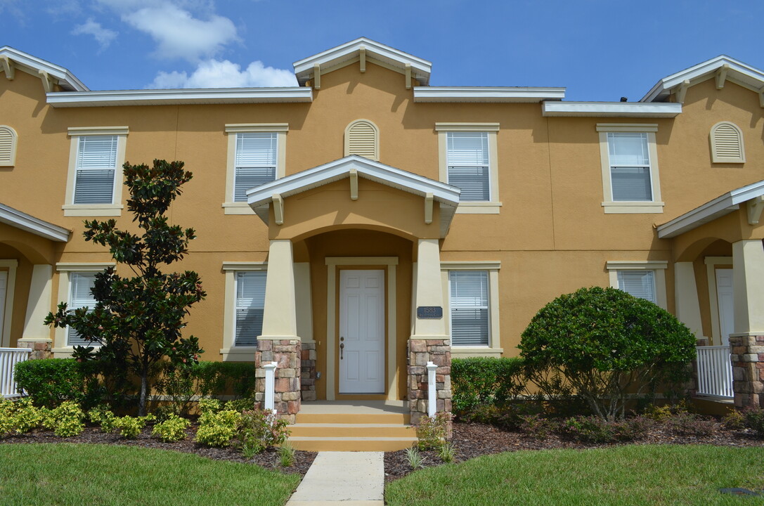 1583 Reflection Cove in St. Cloud, FL - Building Photo