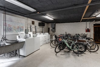 2629 W 43rd in Minneapolis, MN - Foto de edificio - Interior Photo