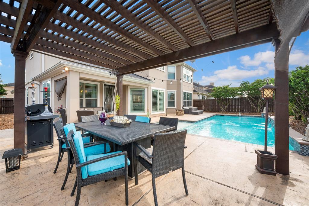 1802 Jade Hollow Ln in Houston, TX - Building Photo