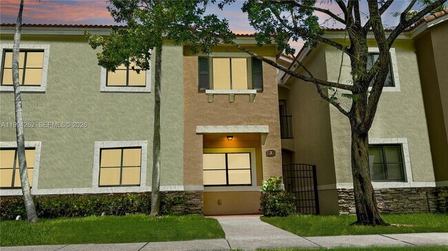 22631 SW 88th Pl in Cutler Bay, FL - Building Photo - Building Photo