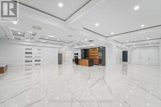 1394 Lorne Park Rd in Mississauga, ON - Building Photo - Building Photo