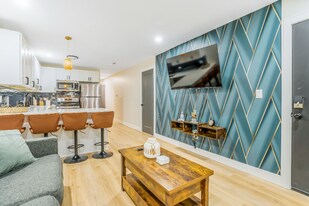 1704 N Springfield Ave in Chicago, IL - Building Photo