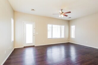 9021 W Whyman Ave in Tolleson, AZ - Building Photo - Building Photo