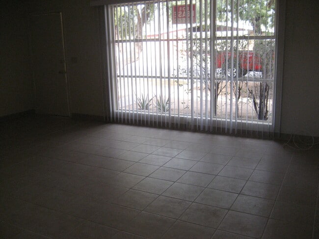3779 N Tuttle Ave, Unit 3779