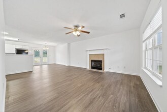 1036 Monticello Pl in Gallatin, TN - Foto de edificio - Building Photo