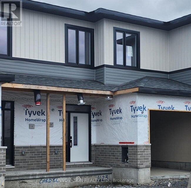775 Maverick Cres