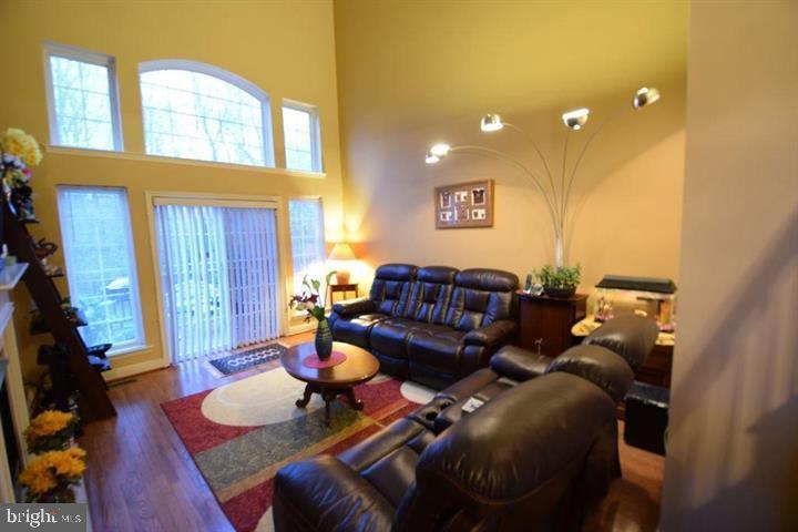 269 Center Point Ln in Lansdale, PA - Building Photo