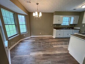 372 Riverbrook Trail in Riverdale, GA - Building Photo - Building Photo