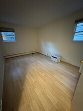 37-24 Brookside St in Queens, NY - Building Photo - Building Photo