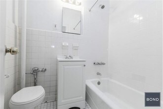 333 E 52nd St-Unit -#HP in New York, NY - Building Photo - Building Photo