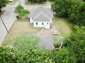 611 N Main St in Farmersville, TX - Building Photo - Building Photo