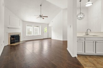 17014 Sailors Moon Ct in Friendswood, TX - Building Photo - Building Photo