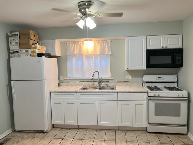 2603 Rohlwing Rd, Unit 1B
