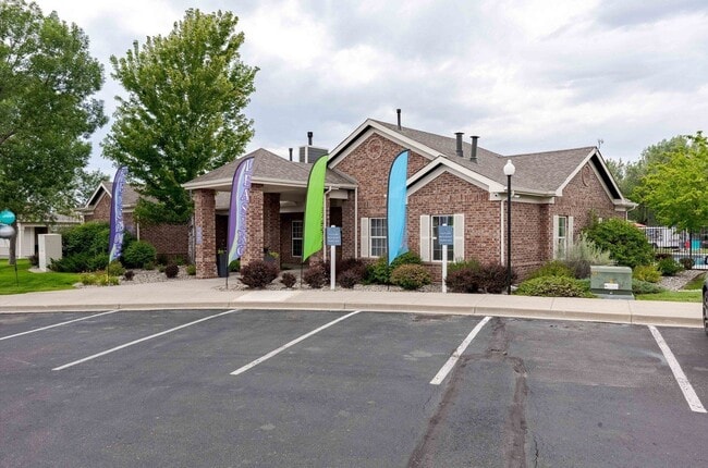 Waterford Place Apartments in Loveland, CO - Building Photo - Building Photo