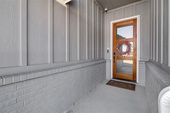 812 Rodgers Ave in Godley, TX - Building Photo - Building Photo