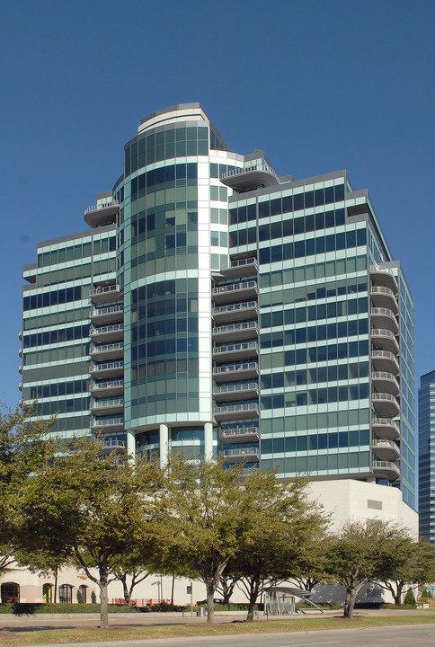 Cosmopolitan Condos in Houston, TX - Building Photo