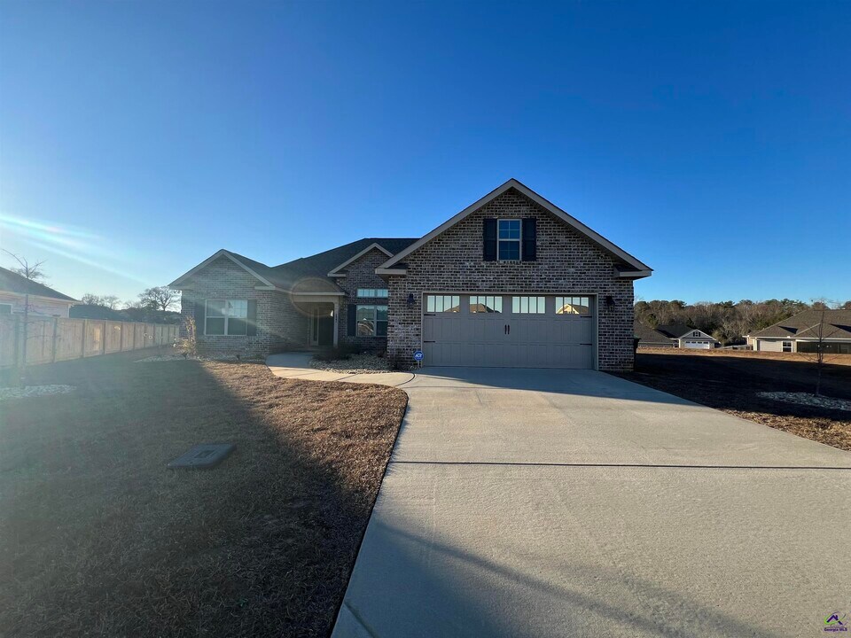 122 Boundary Dr in Warner Robins, GA - Building Photo