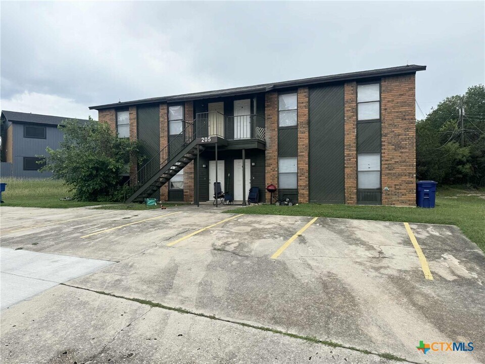 205 Erby Ave in Copperas Cove, TX - Building Photo
