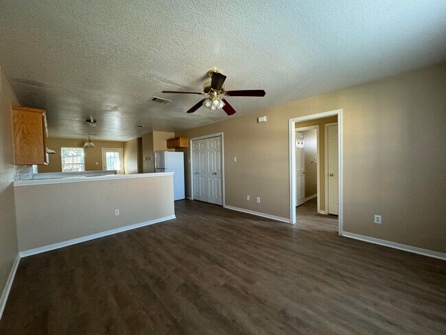 3406 Cantabrian Dr in Killeen, TX - Building Photo - Building Photo