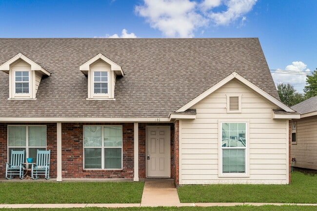 property at 640 W Marshall Dr
