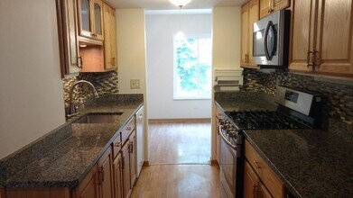 6433 Wainscot Dr SE in Grand Rapids, MI - Building Photo - Building Photo