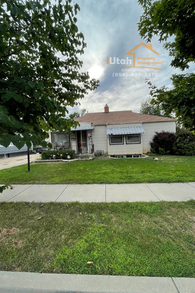 property at 3819 Raymond Ave