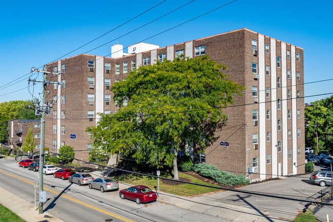 310 Oak in Cincinnati, OH - Building Photo - Building Photo