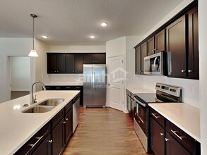 10717 Coleman Rd in Jacksonville, FL - Foto de edificio - Building Photo