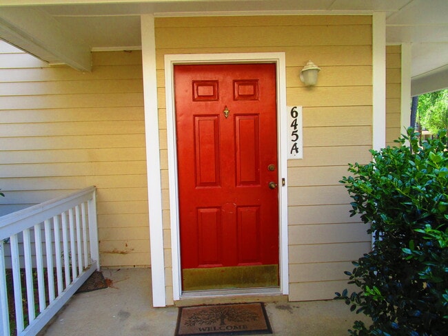 645 Archdale Dr in Sumter, SC - Building Photo - Building Photo