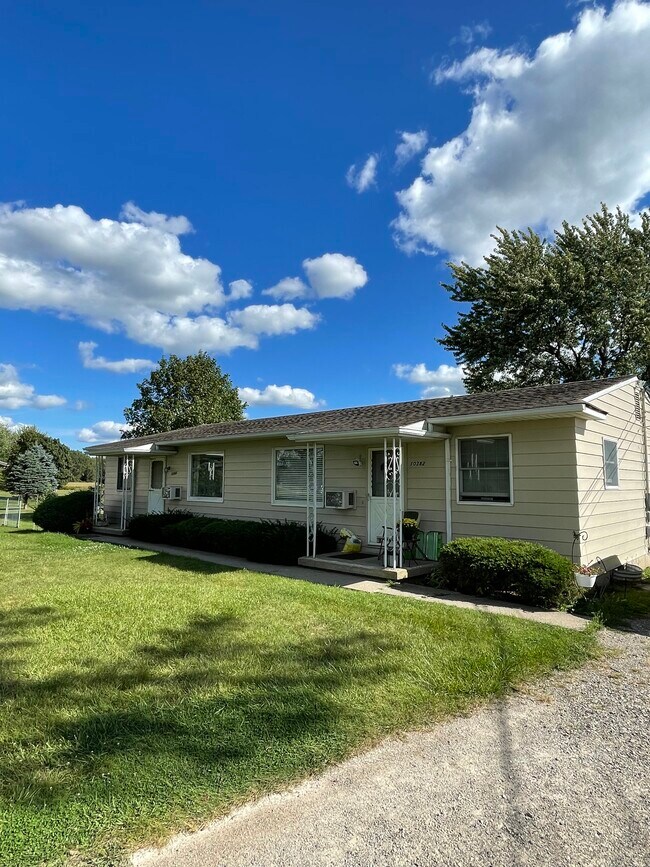 10380 Lansing Rd Rentals in Durand, MI