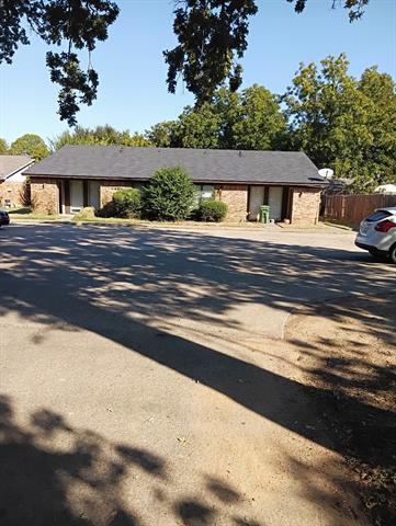 1005 W Sanford St in Arlington, TX - Building Photo - Building Photo