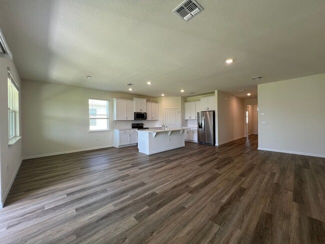 334 Rover Rd in Ormond Beach, FL - Building Photo - Building Photo