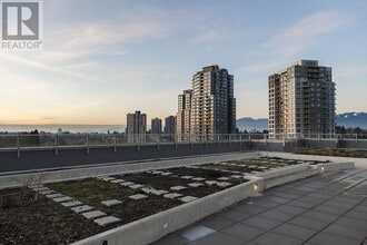 5598-5598 Ormidale St in Vancouver, BC - Building Photo - Building Photo