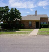 5803 7th St in Lubbock, TX - Building Photo